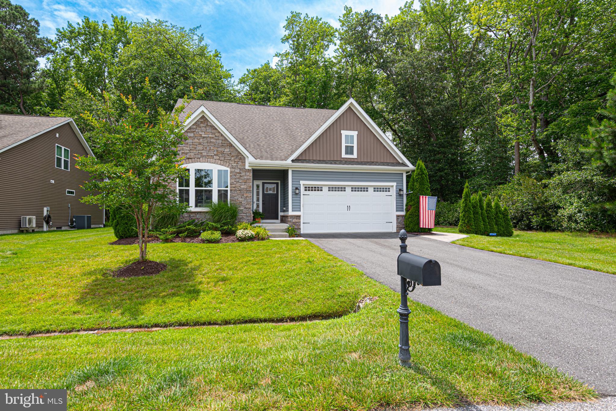 37307 WOODS RUN CIRCLE