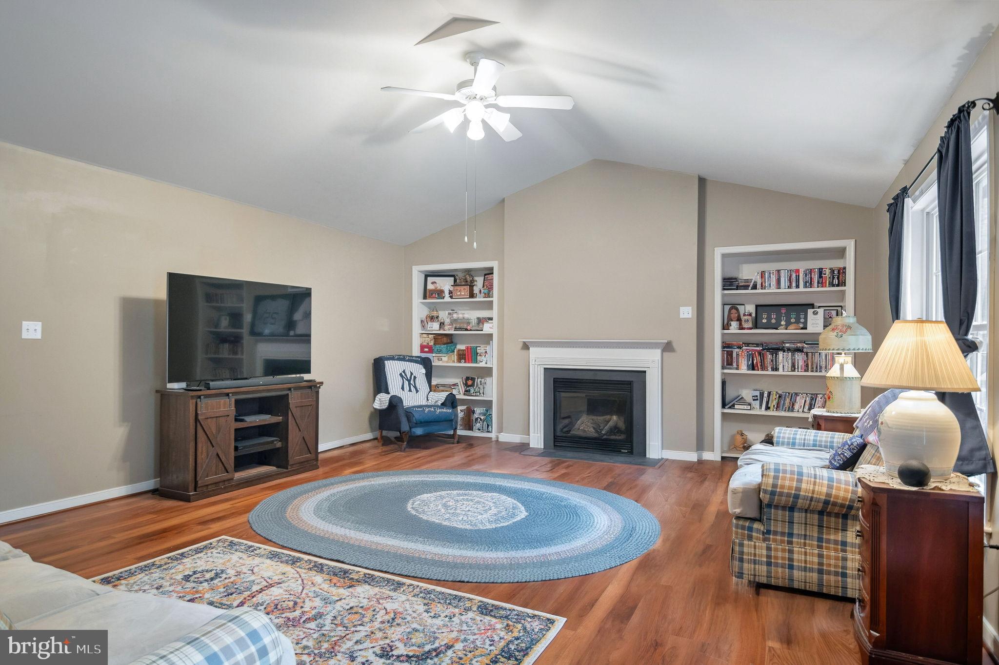 LAKE OF THE WOODS - Residential