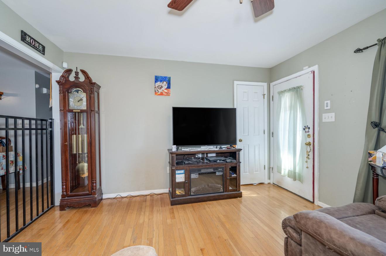 WESTMINISTER HEIGHTS - Residential