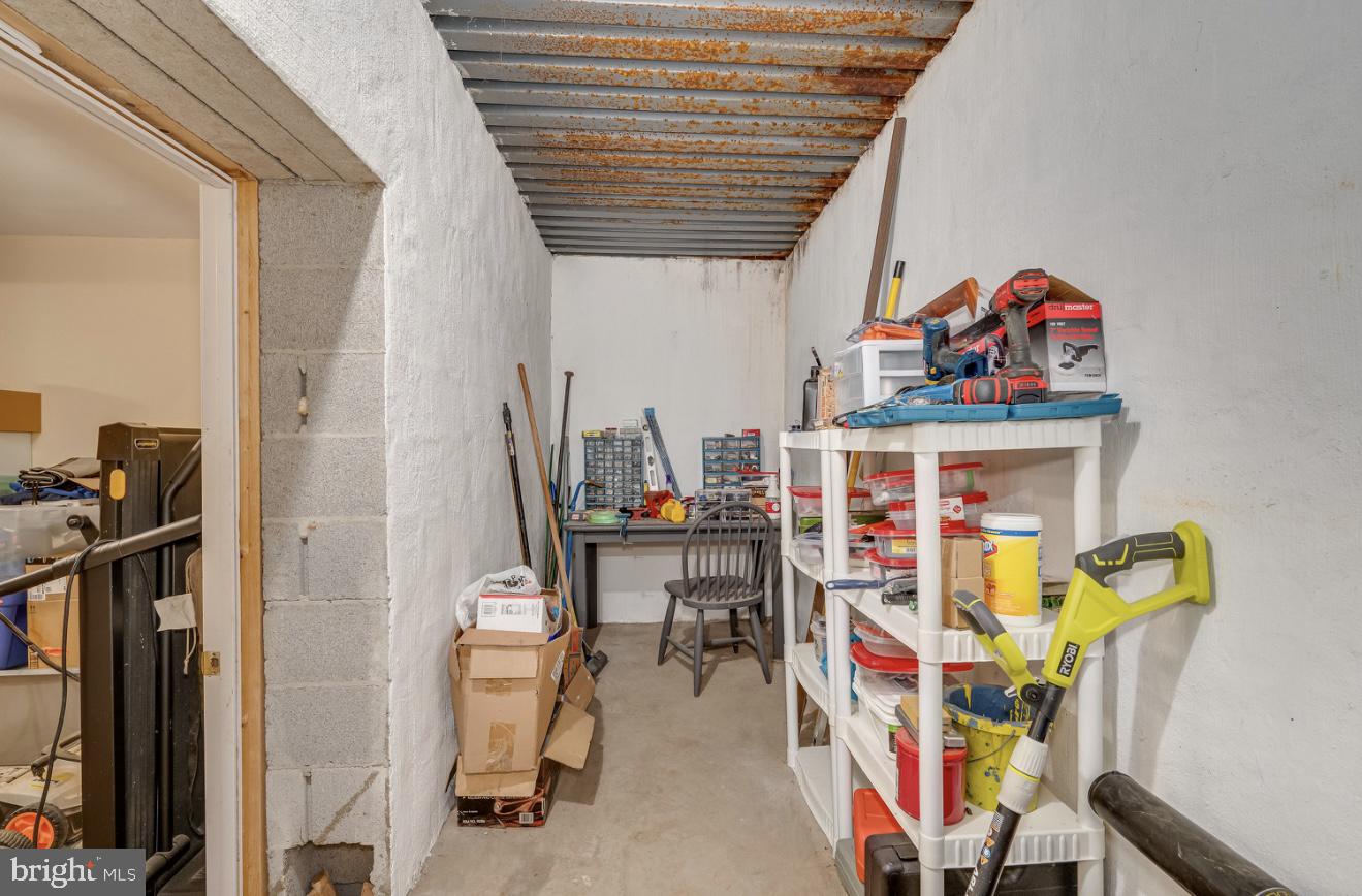 WESTMINISTER HEIGHTS - Residential