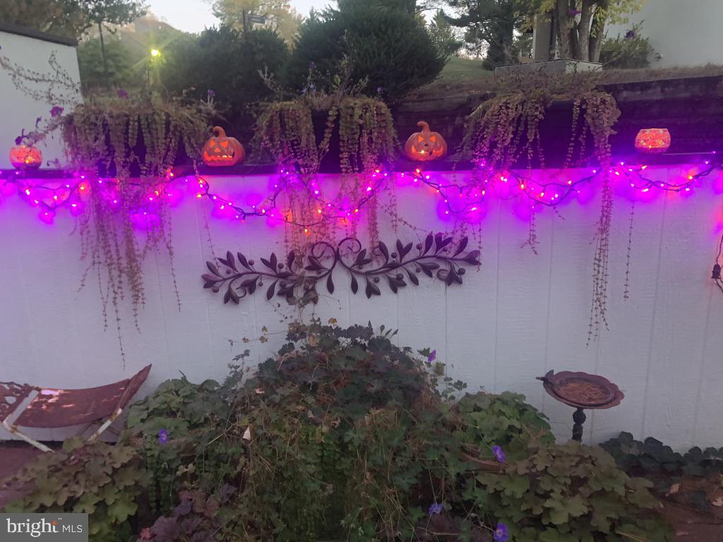 VILLAGE II - Residential