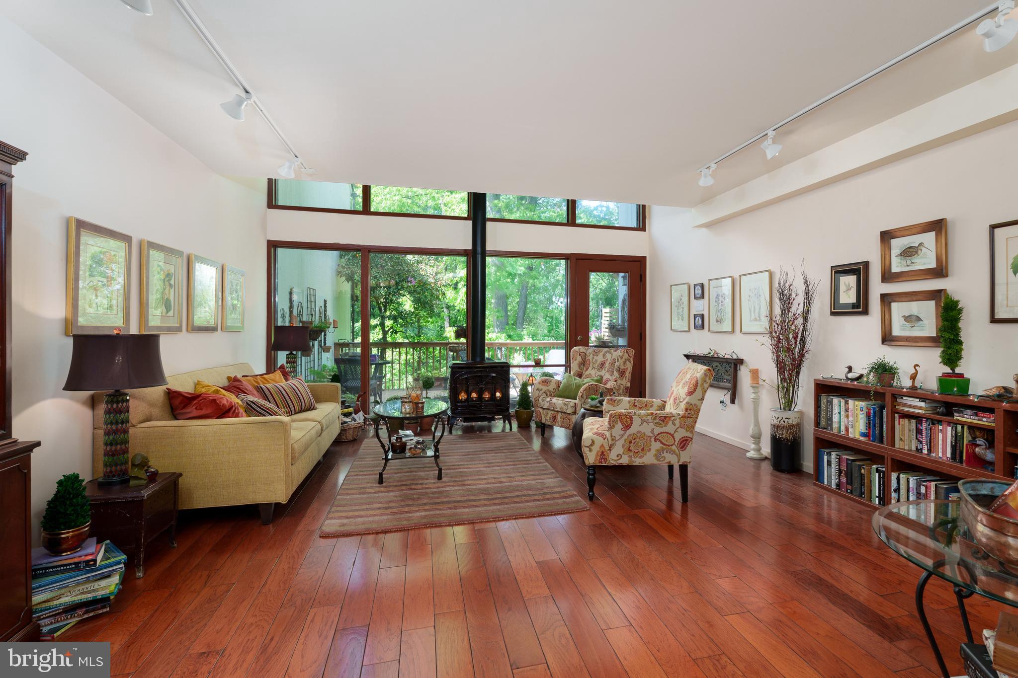 VILLAGE II - Residential