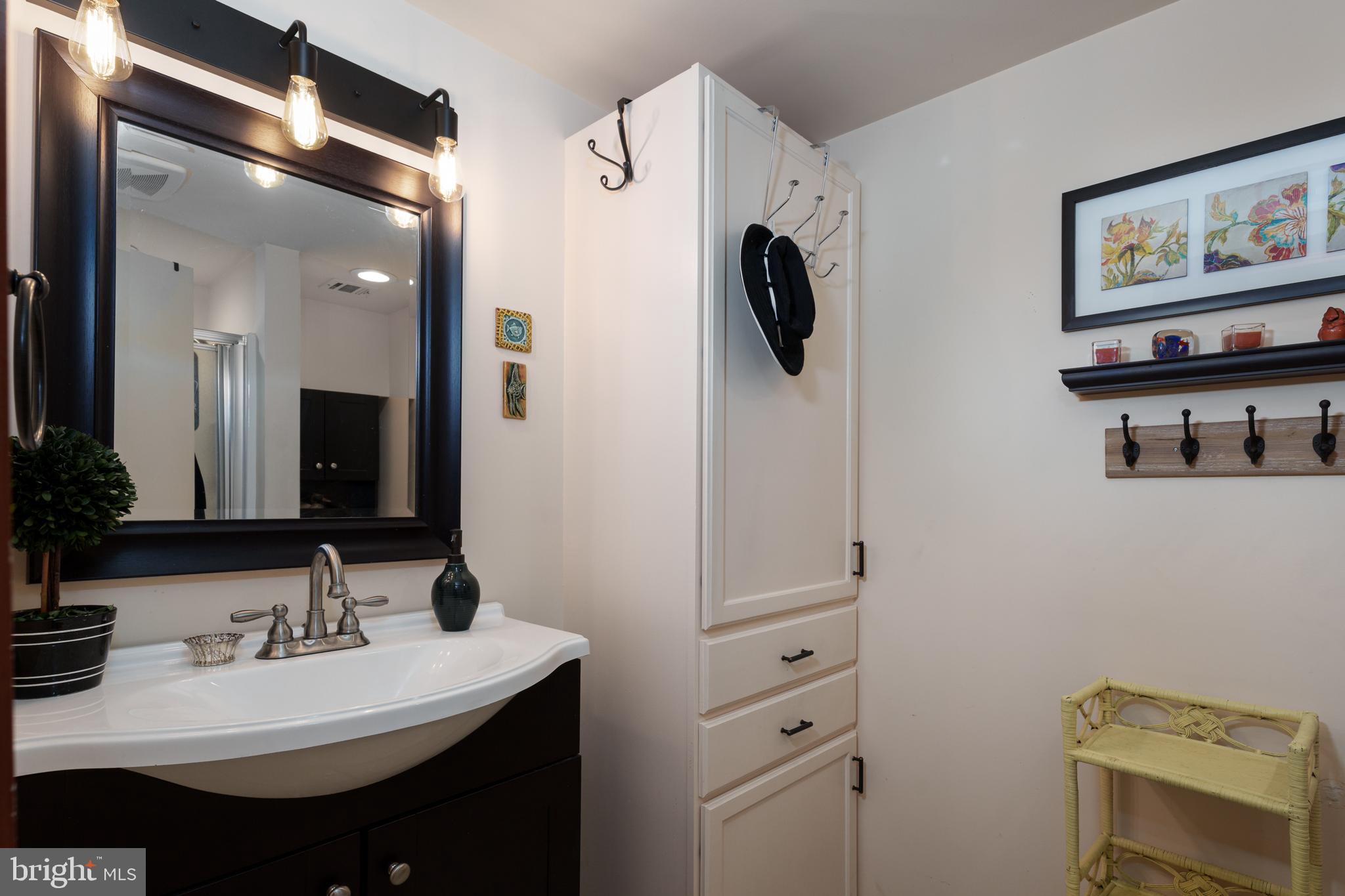 VILLAGE II - Residential