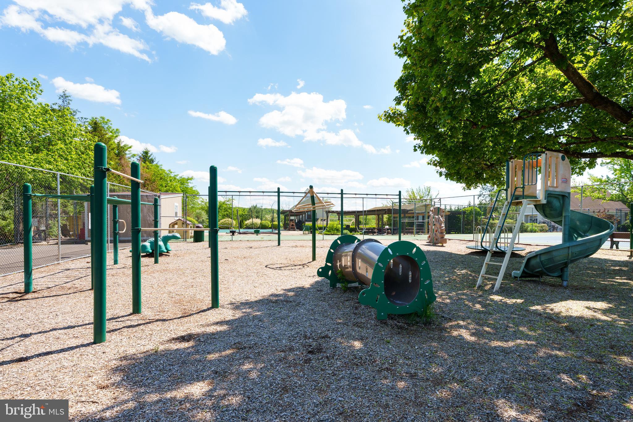 VILLAGE II - Residential