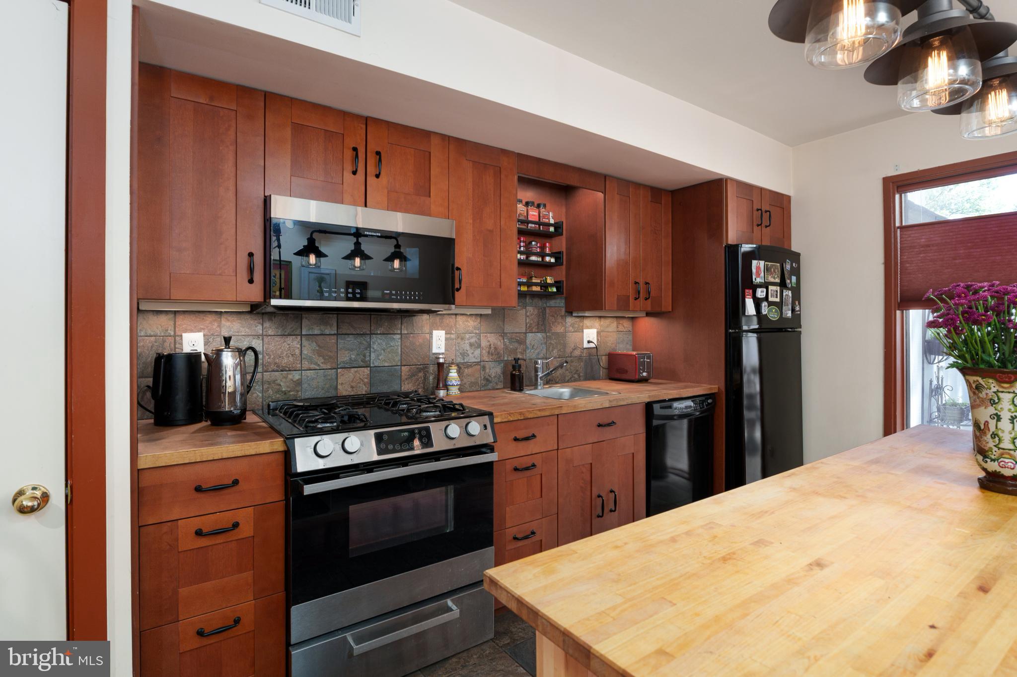 VILLAGE II - Residential