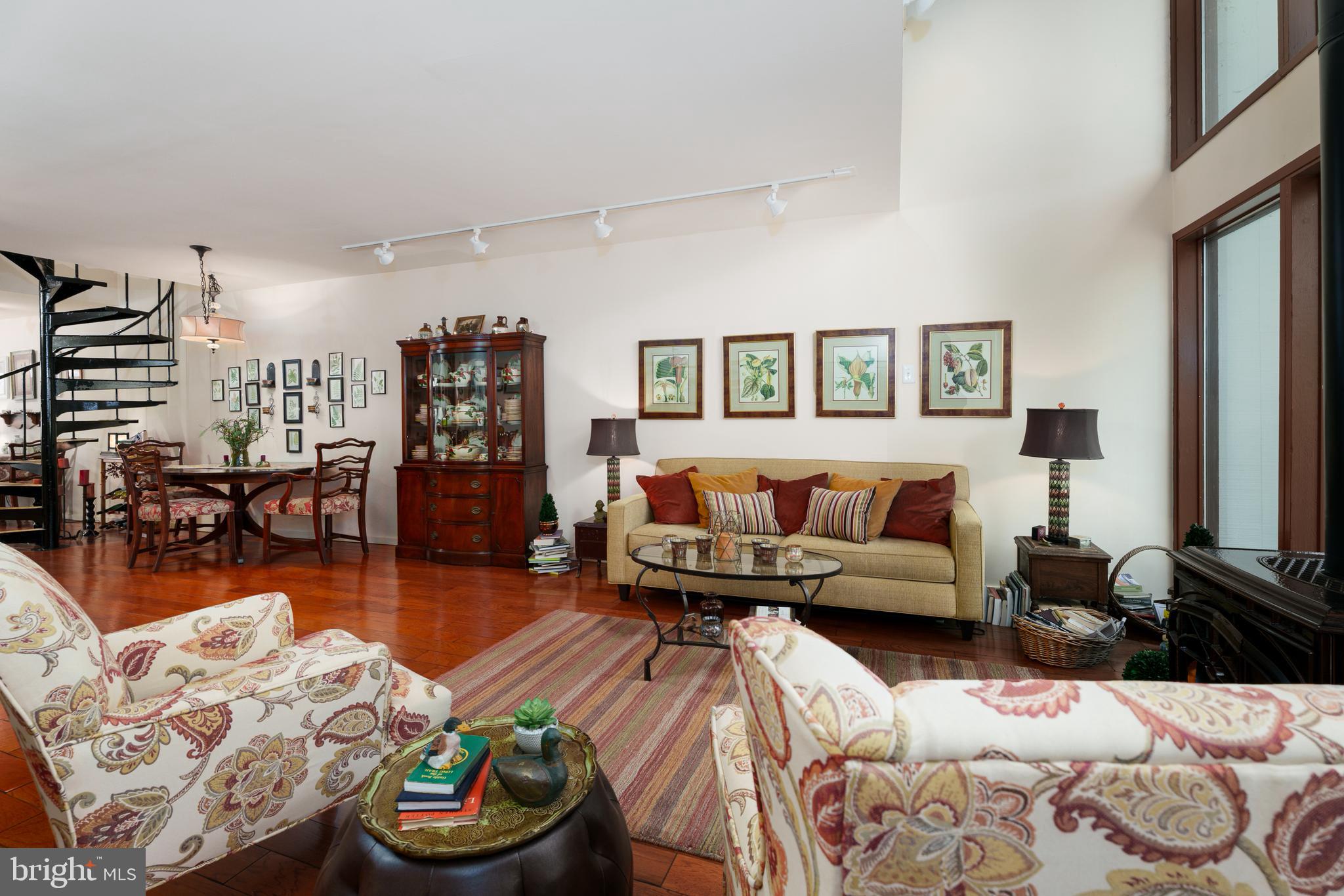 VILLAGE II - Residential