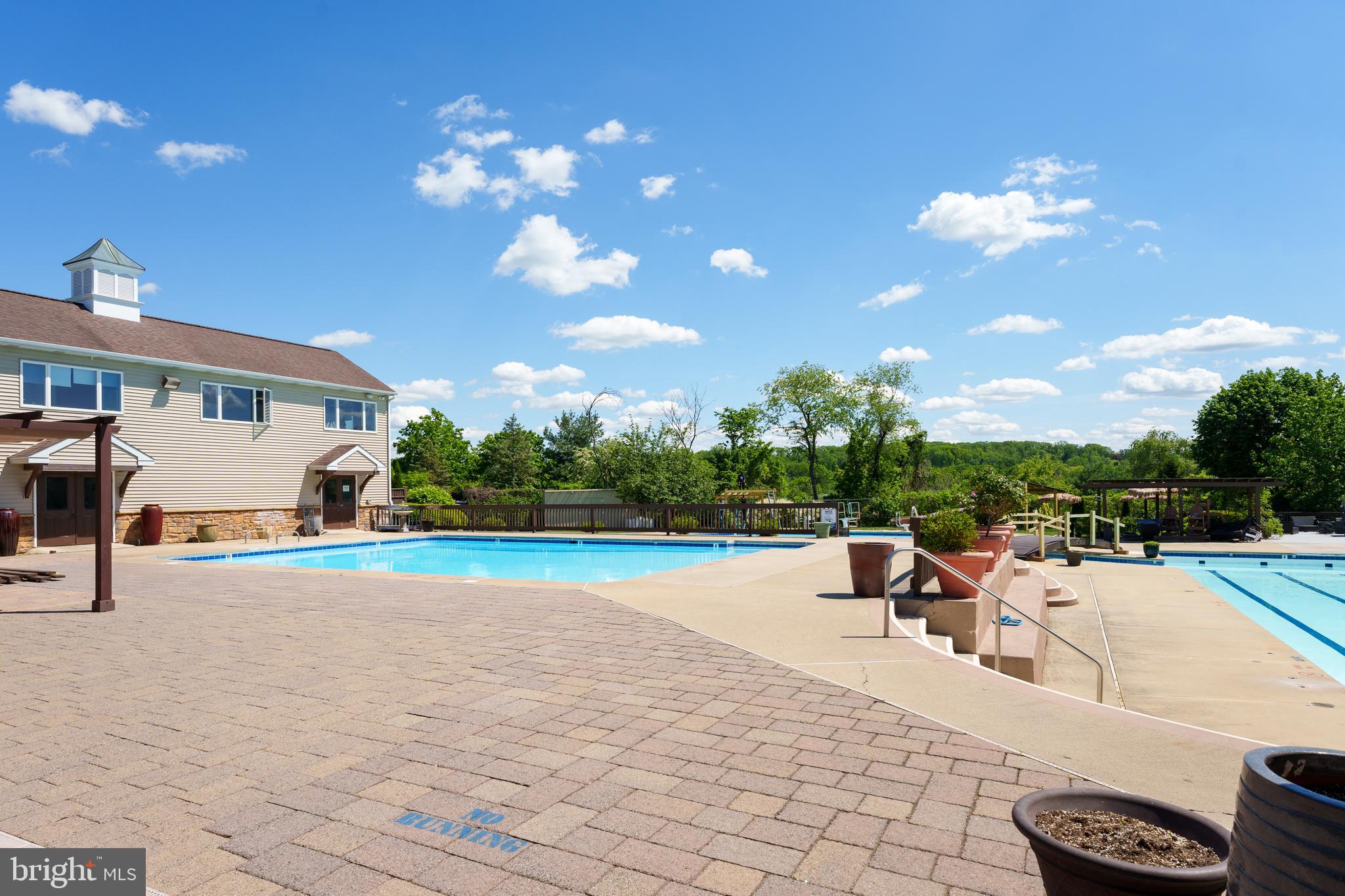 VILLAGE II - Residential