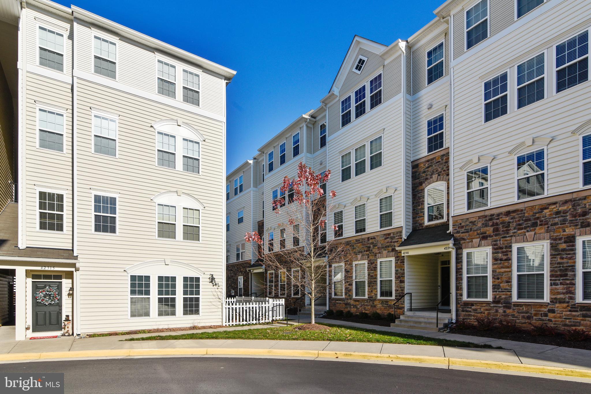 MERCER PARK CONDOMINIUM - Residential