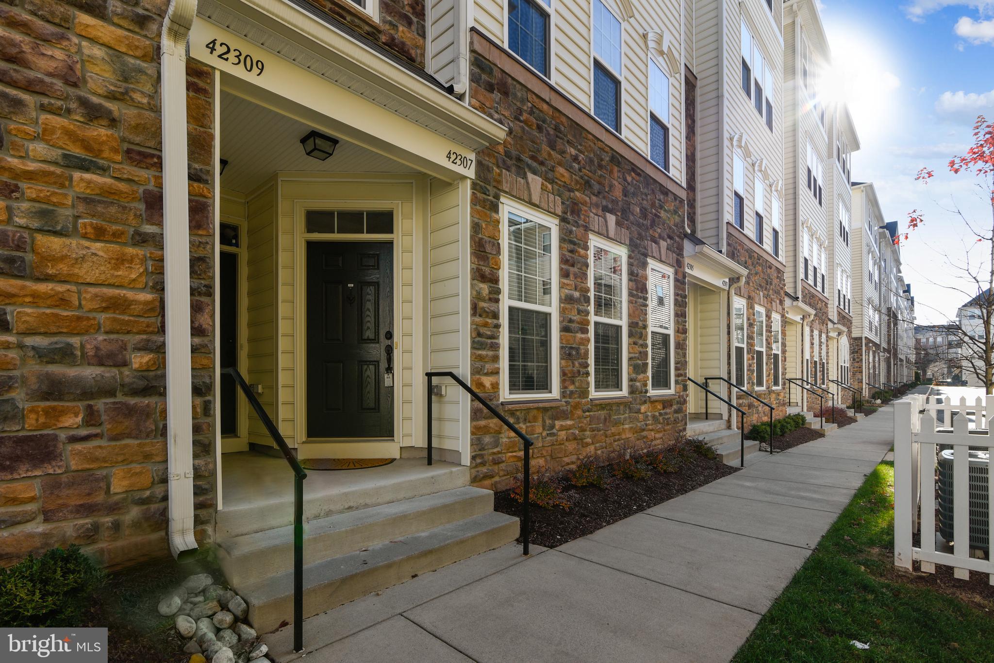 MERCER PARK CONDOMINIUM - Residential