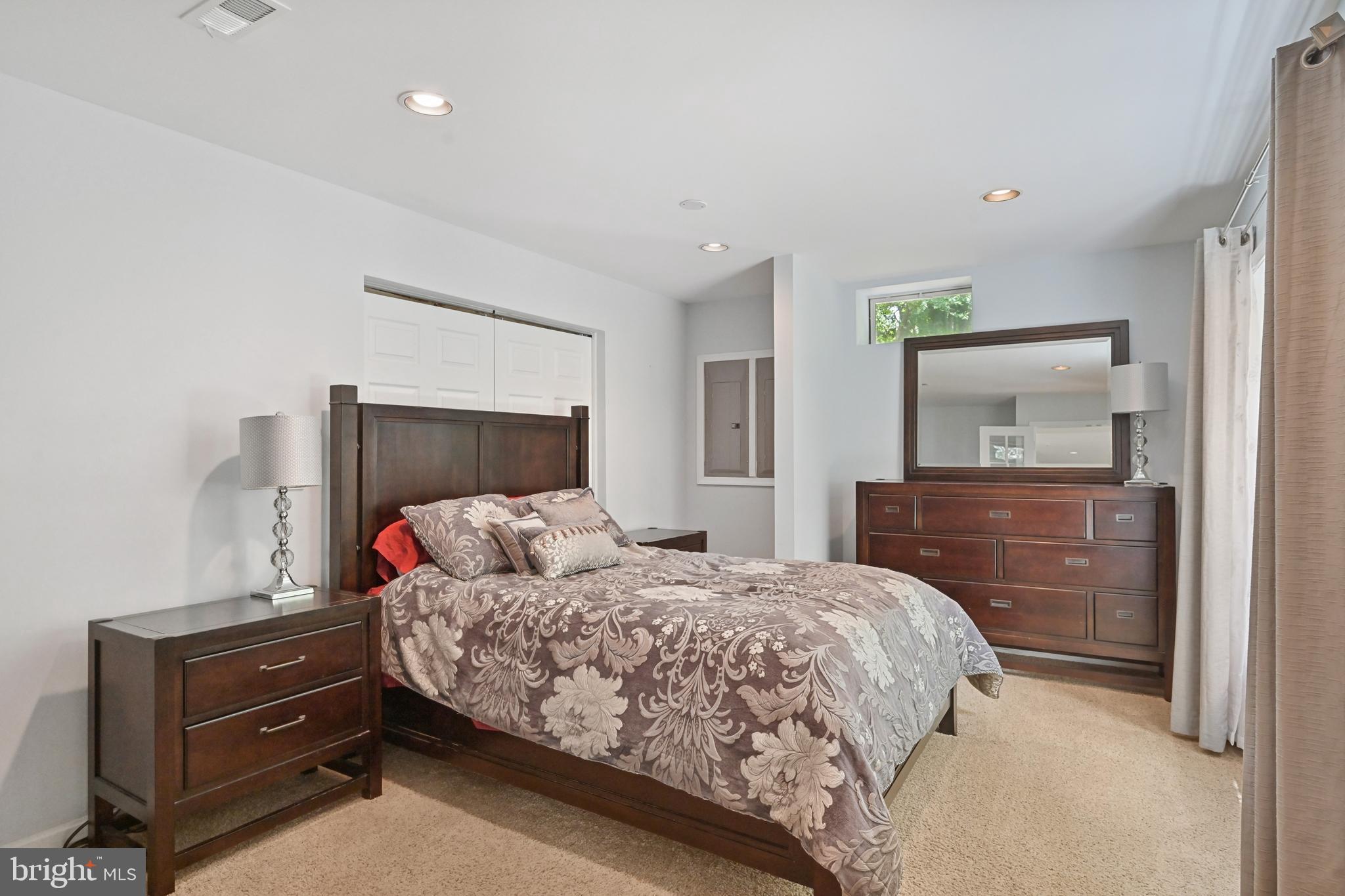 SHENSTONE - Residential