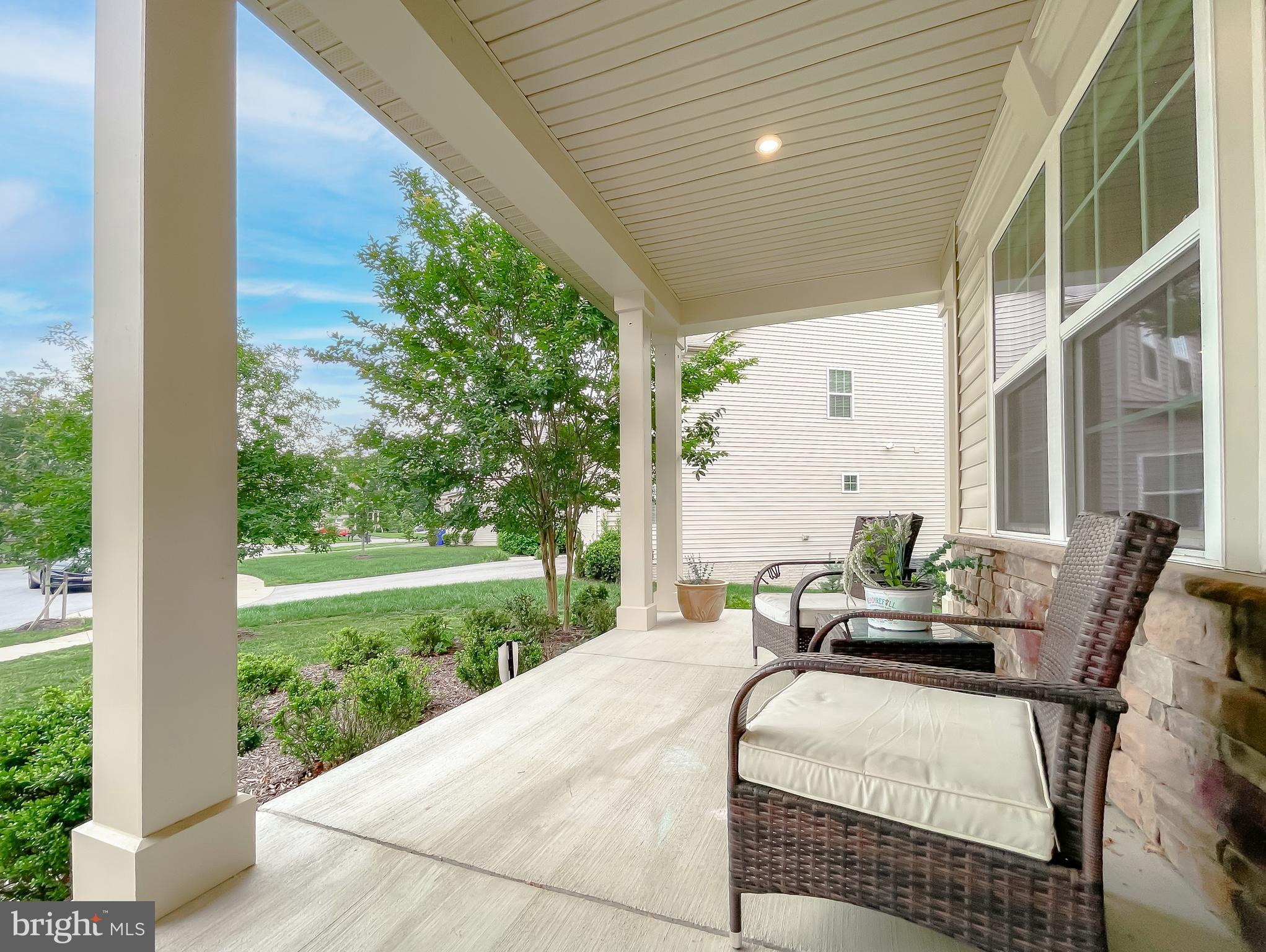 8716 WINDON COURT