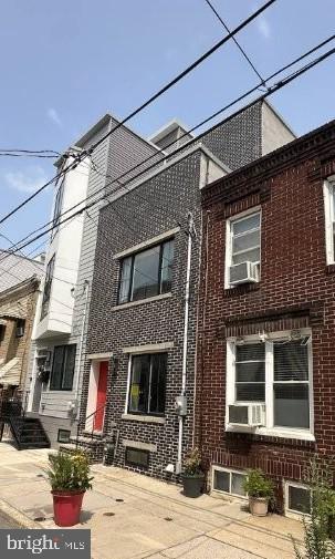 617 DUDLEY STREET
