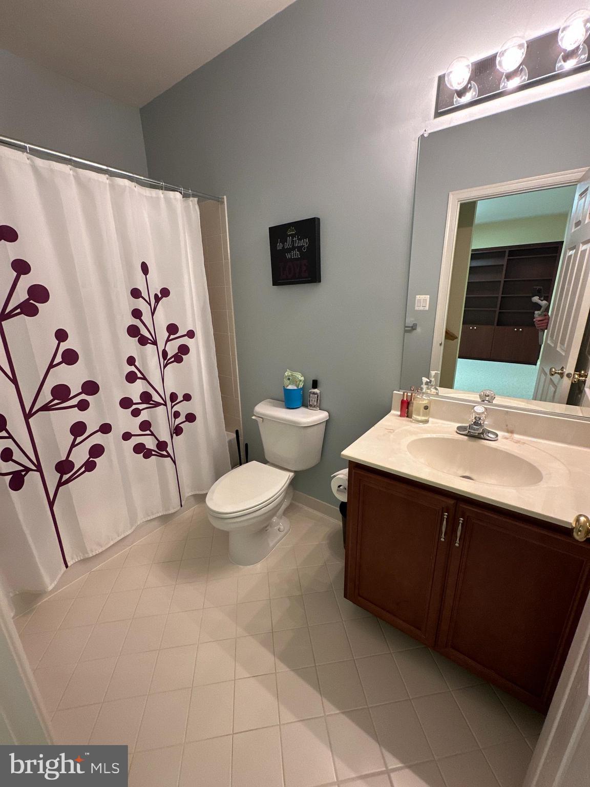 HOYLES MILL VILLAGE - Residential Lease