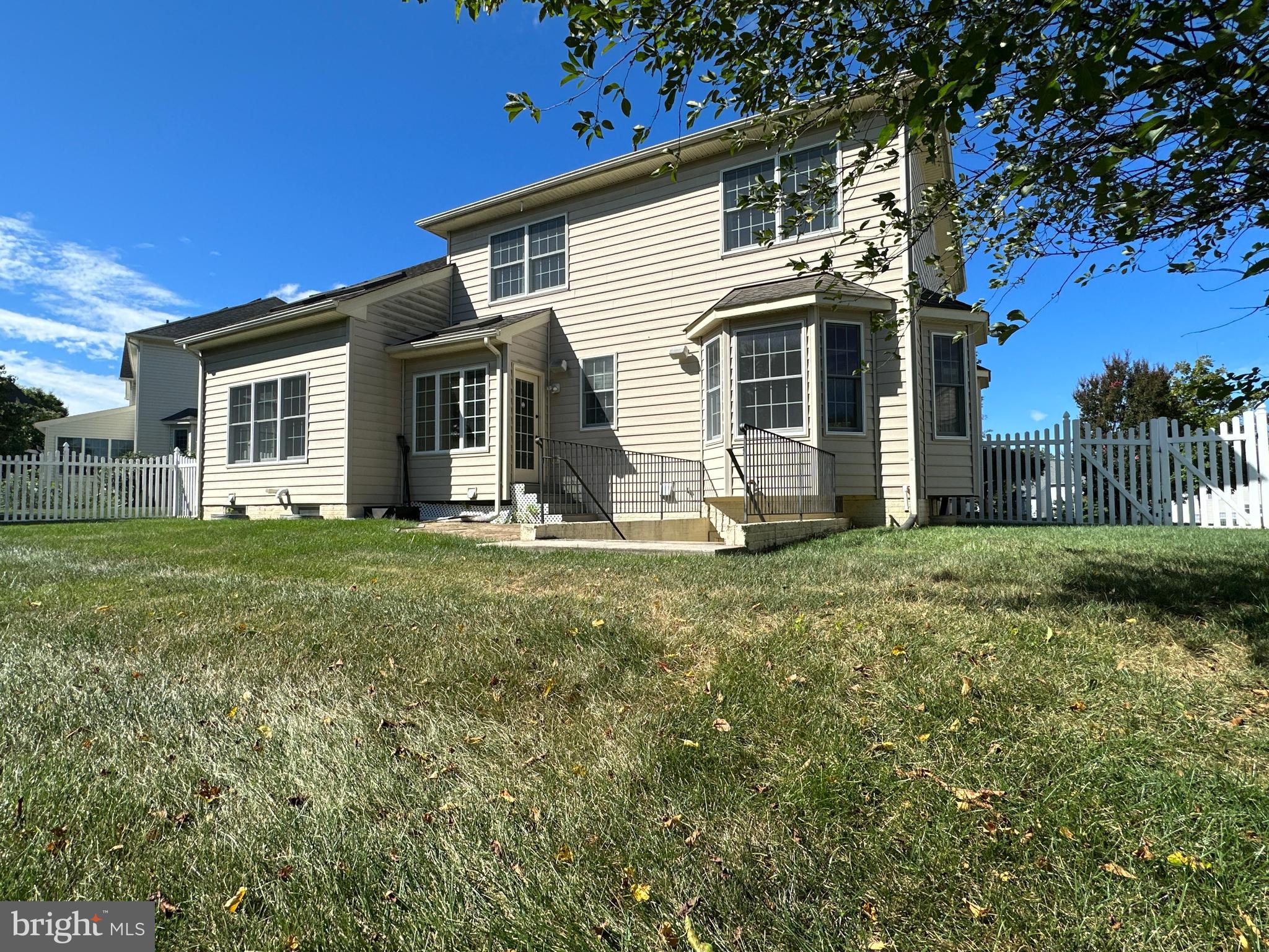 HOYLES MILL VILLAGE - Residential Lease