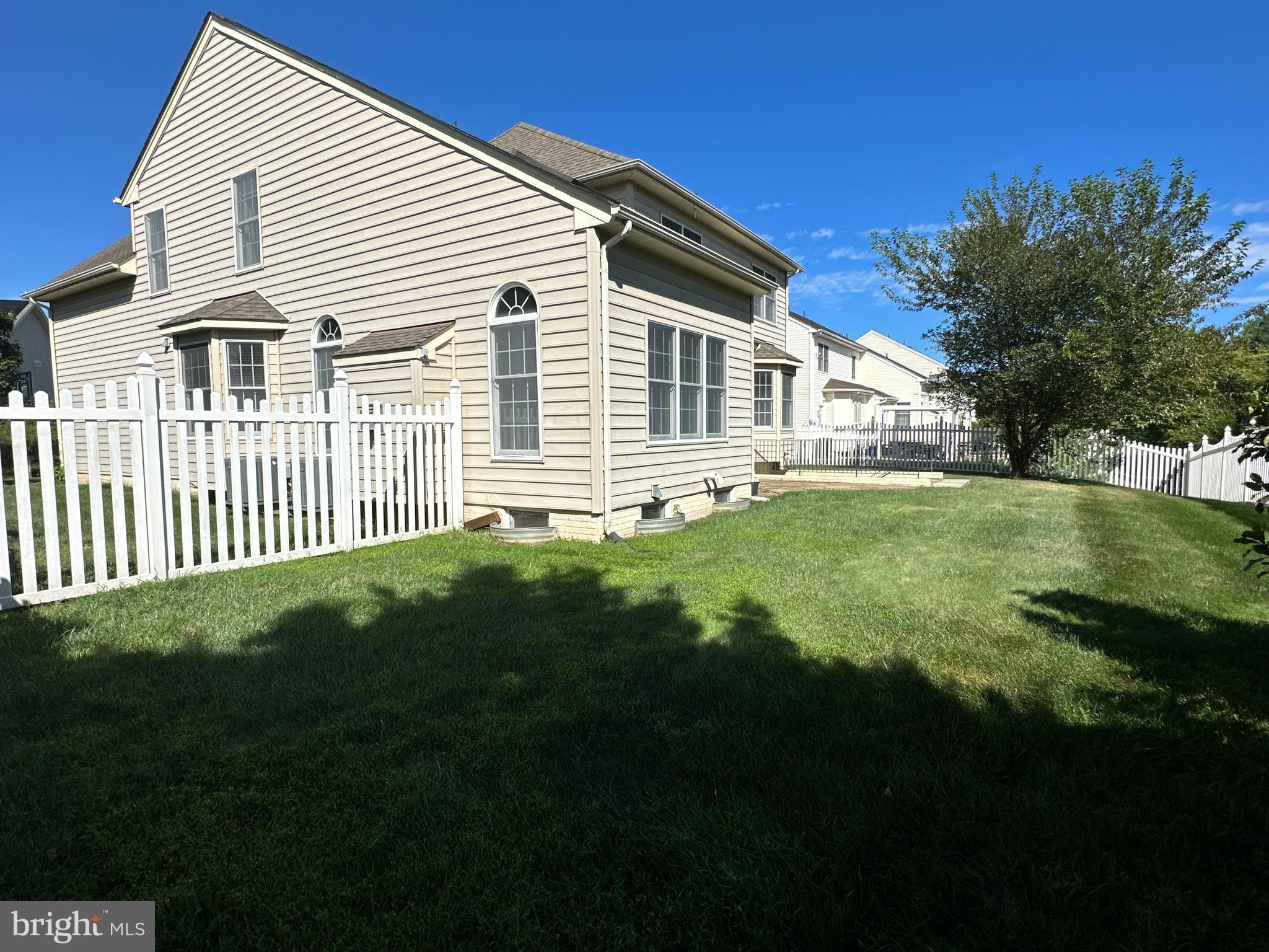 HOYLES MILL VILLAGE - Residential Lease