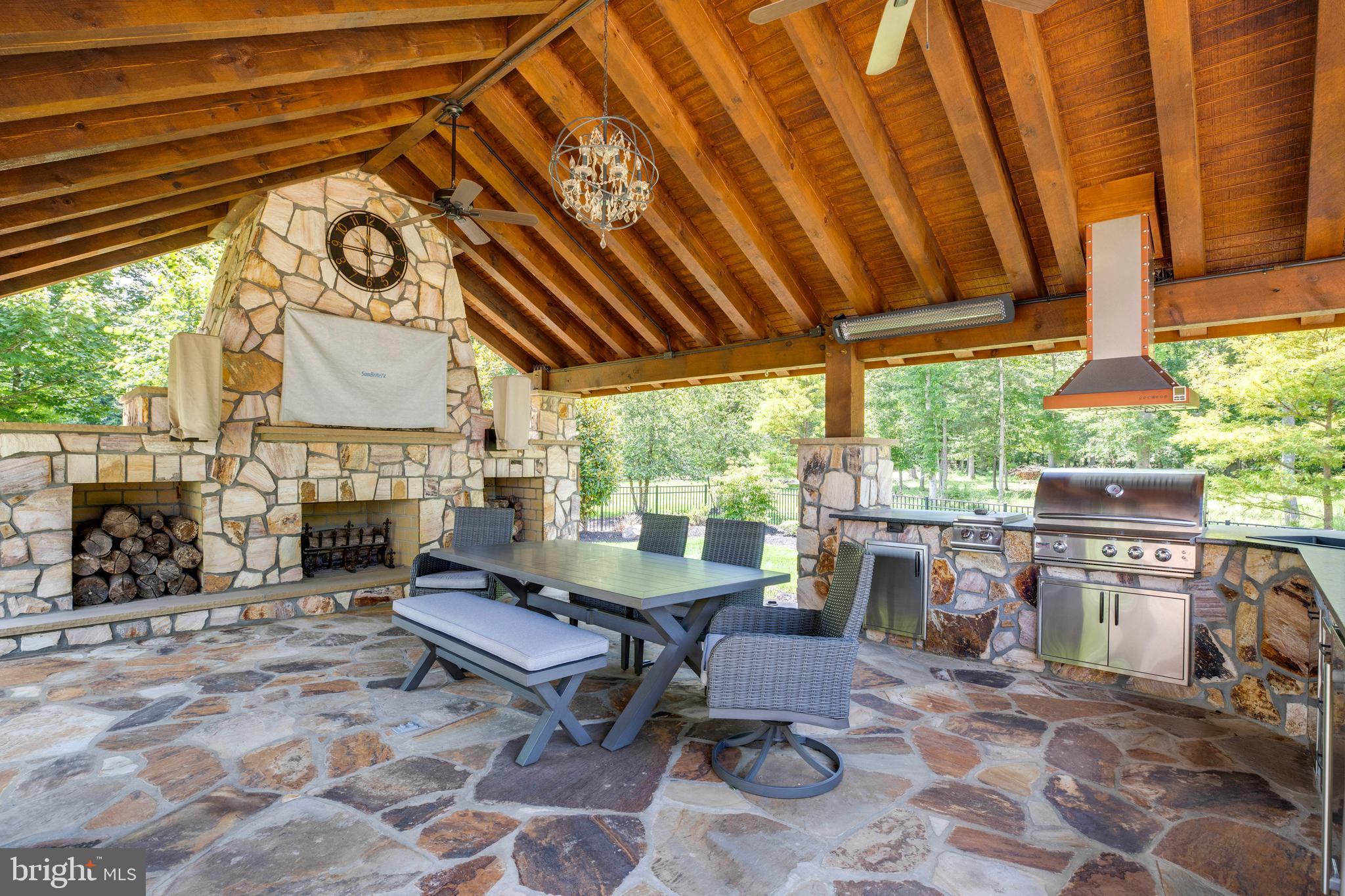 DOMINION VALLEY - Residential