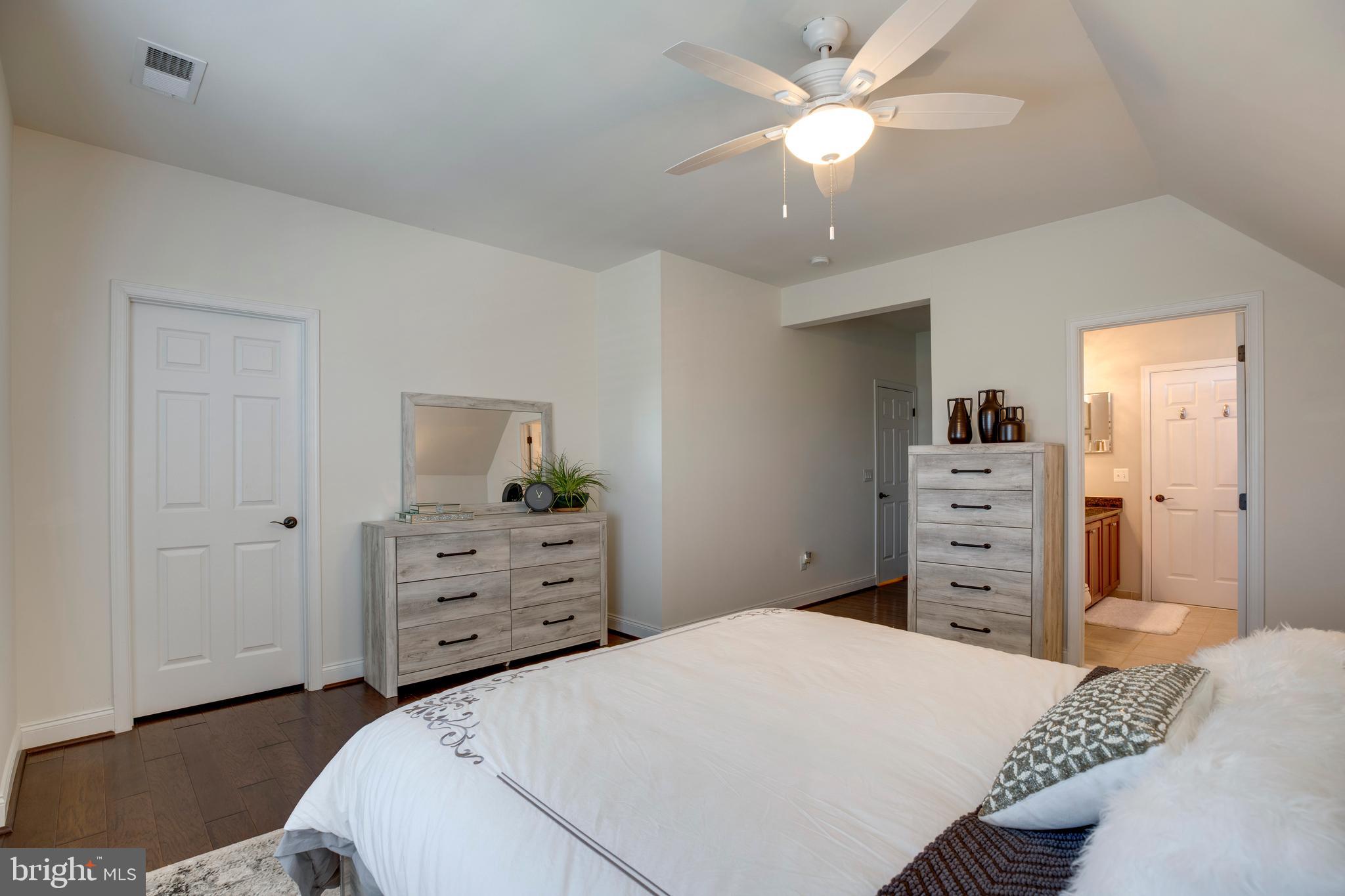 DOMINION VALLEY - Residential