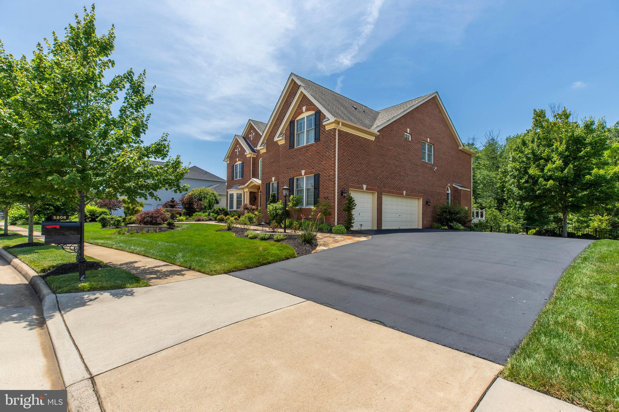 5206 BONNIE BRAE FARM DRIVE