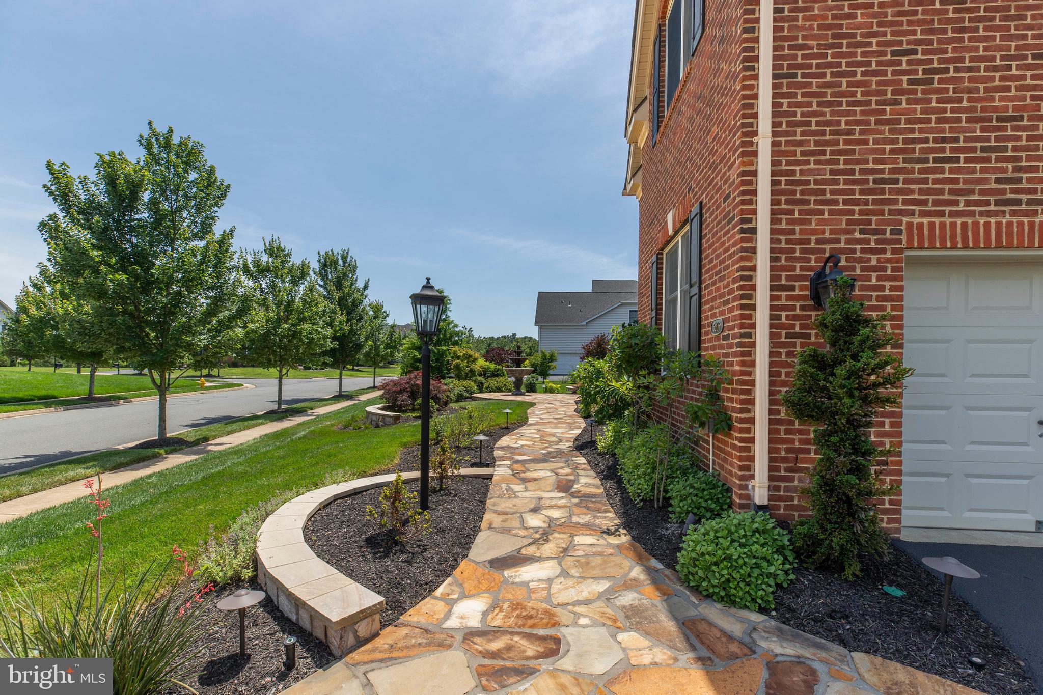 5206 BONNIE BRAE FARM DRIVE