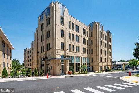 Condo For Rent - 10339 Old Georgetown Road #517<br/> BETHESDA, MD 20814