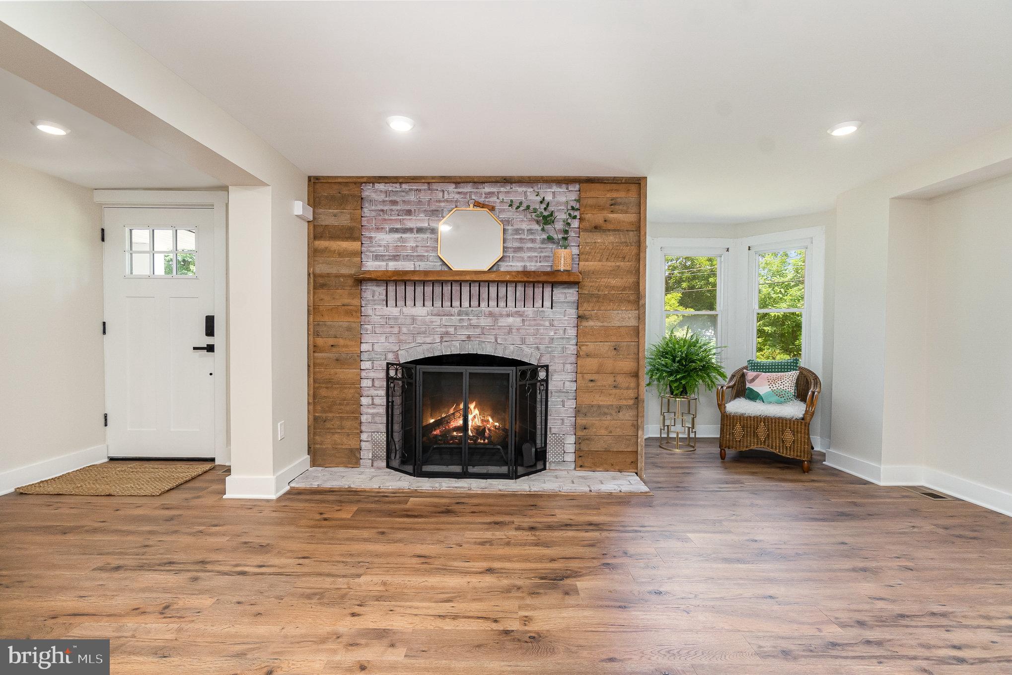 FOREST HILL - Residential