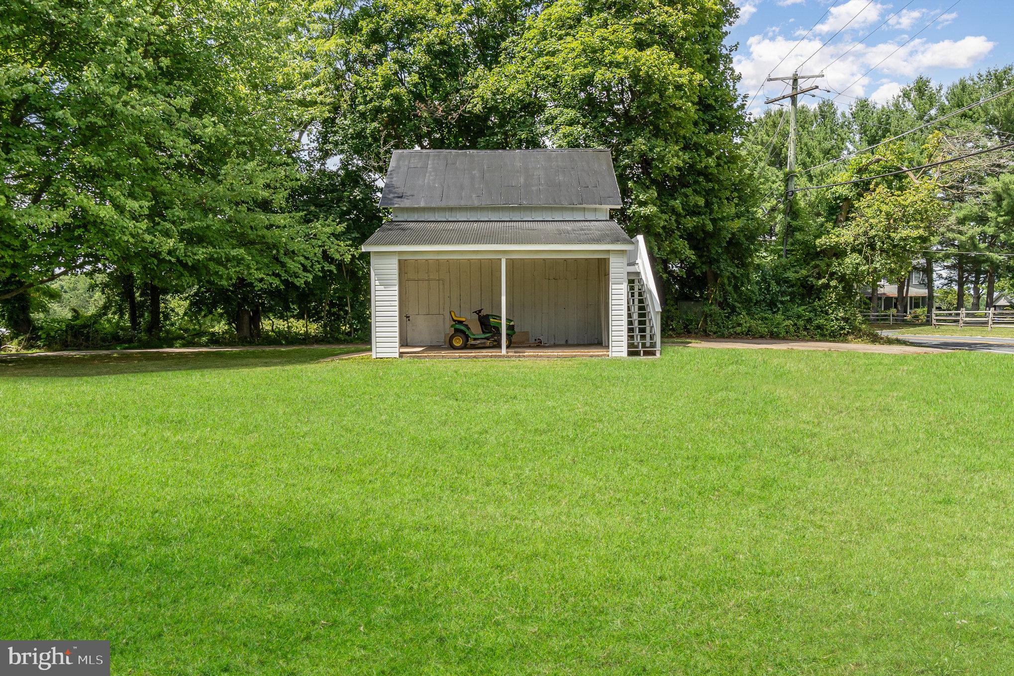 FOREST HILL - Residential