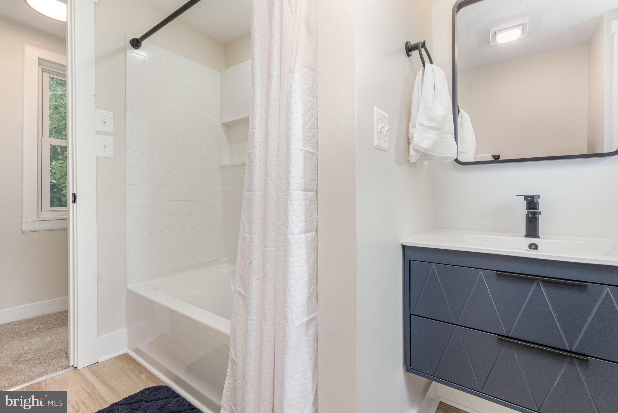 FOREST HILL - Residential