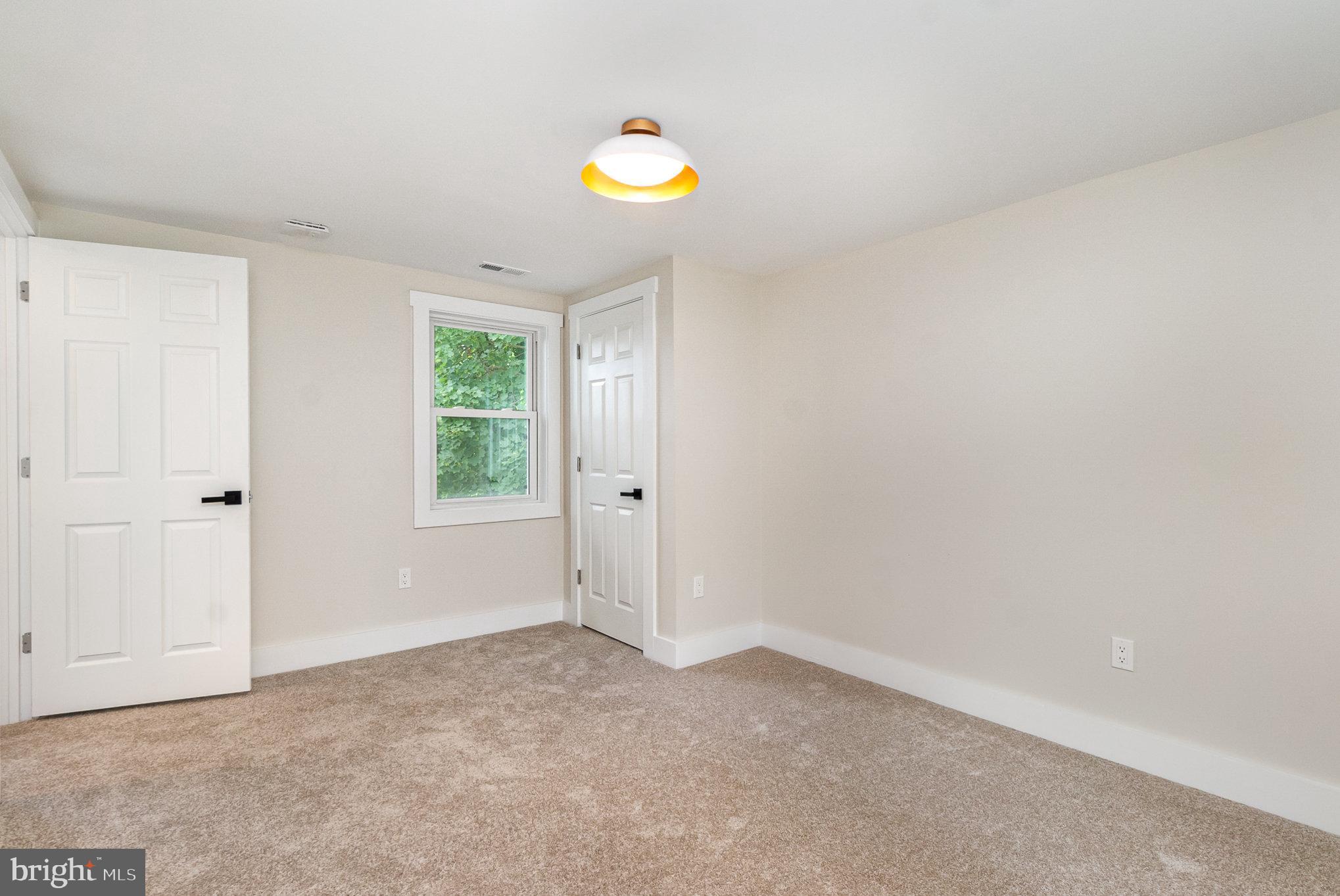 FOREST HILL - Residential