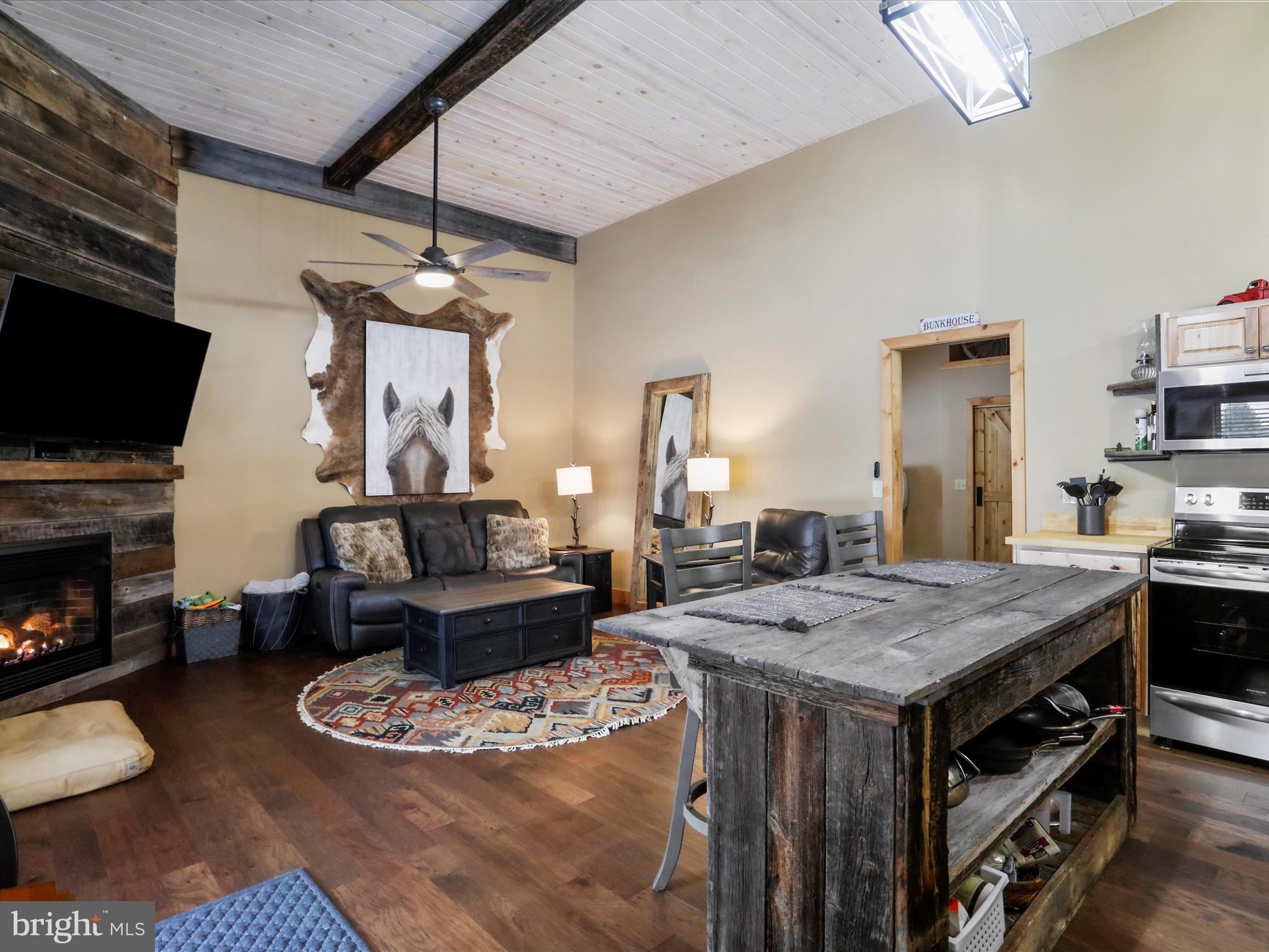 DEEP CREEK LAKE - Residential