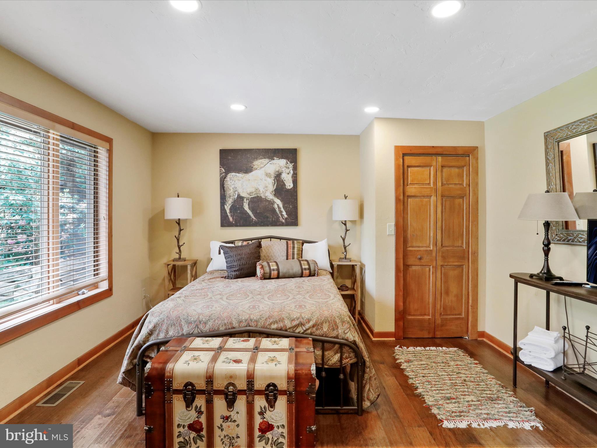 DEEP CREEK LAKE - Residential