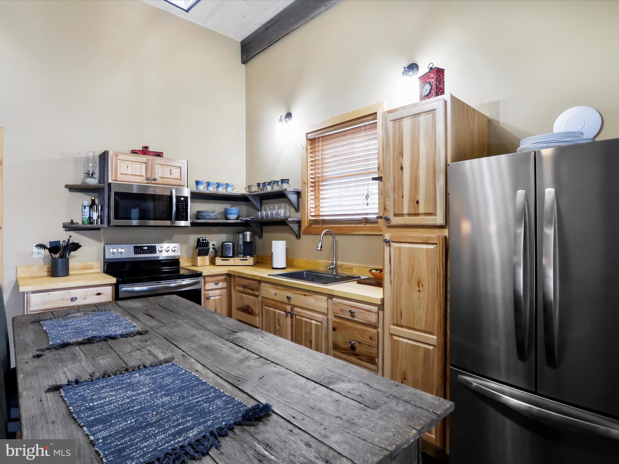 DEEP CREEK LAKE - Residential