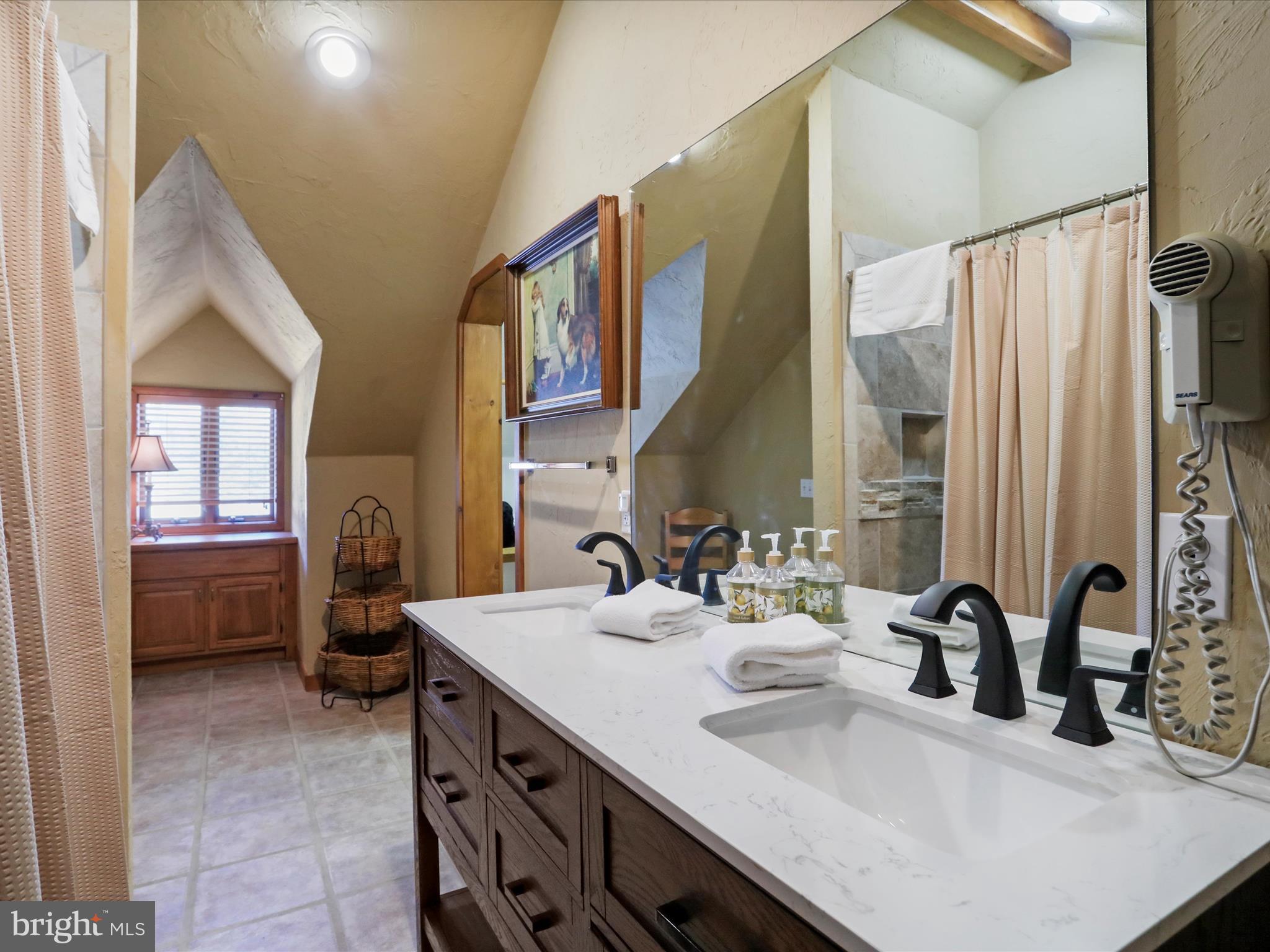 DEEP CREEK LAKE - Residential