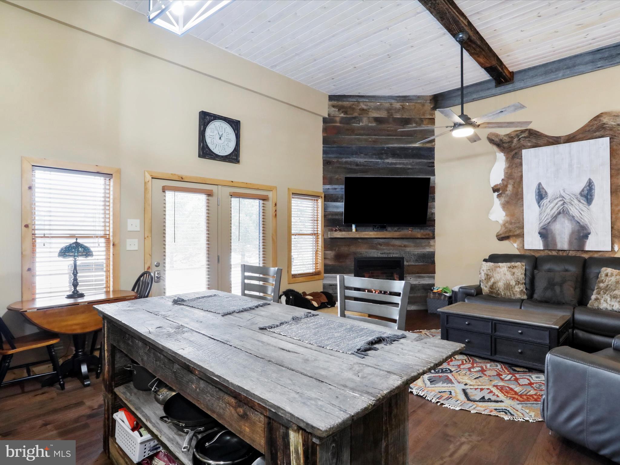 DEEP CREEK LAKE - Residential