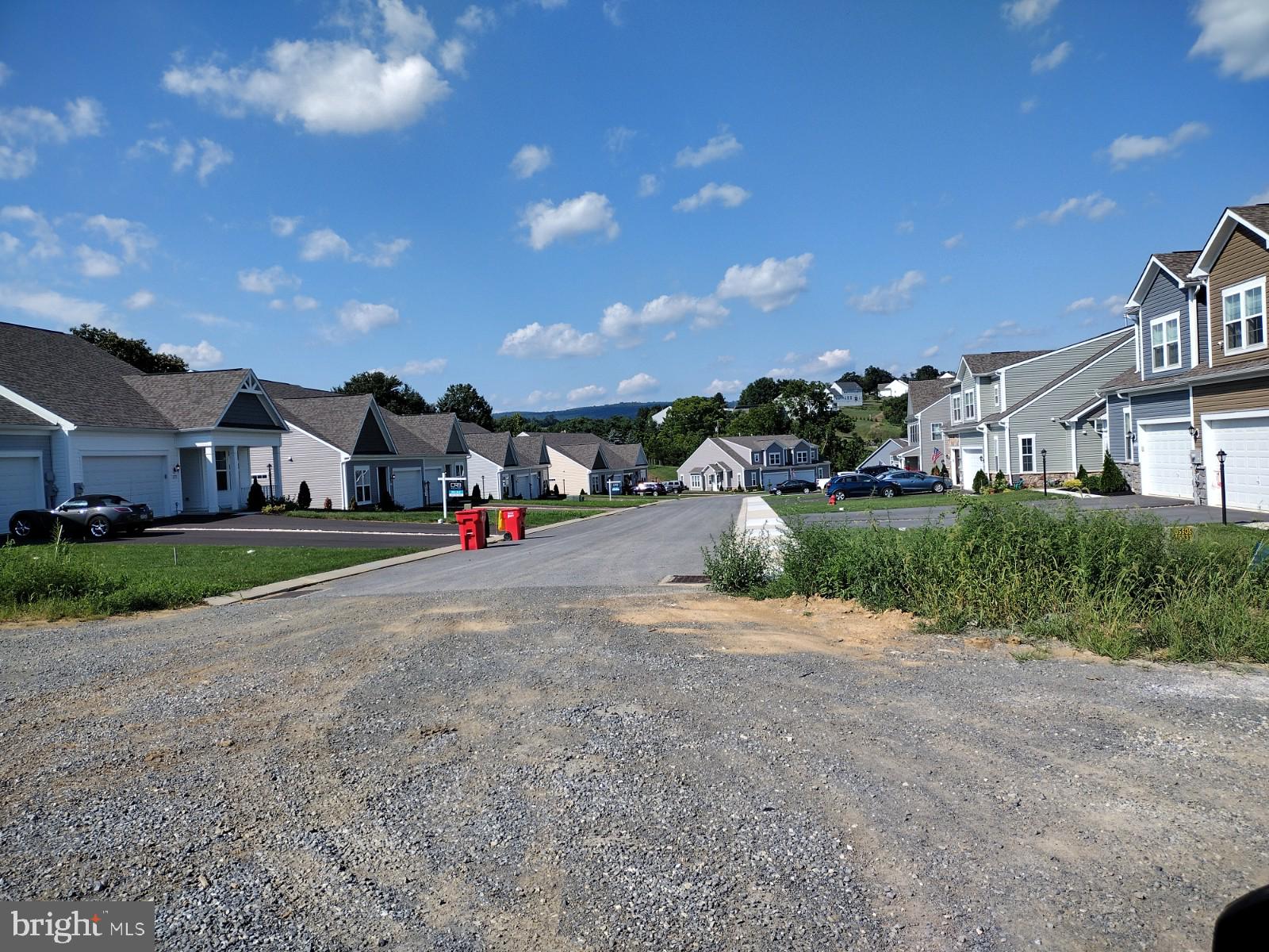 SPRING VALLEY ESTATES - Land