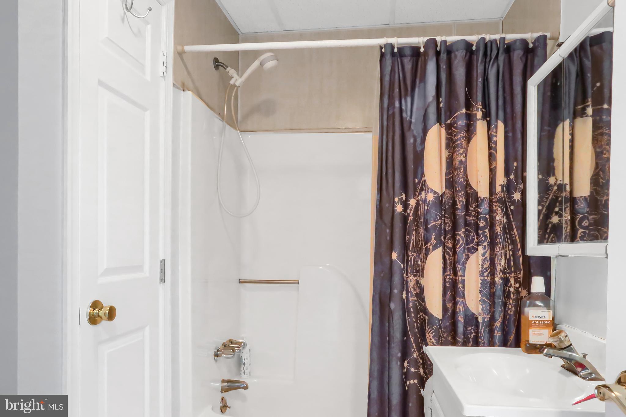 DIENERS HILL - Residential