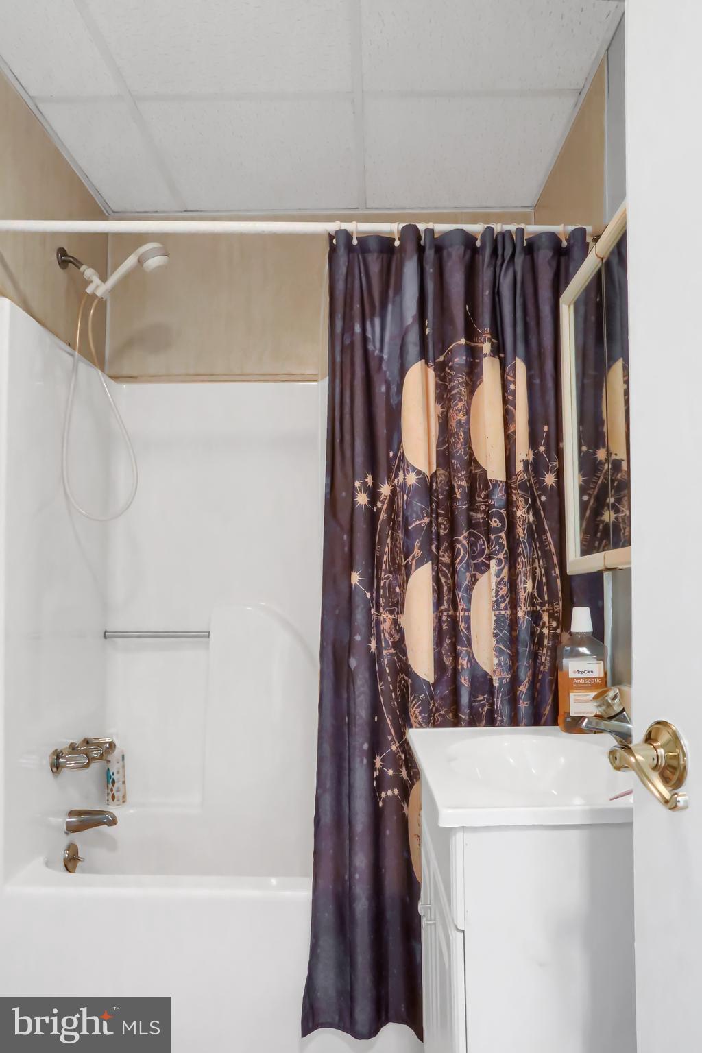 DIENERS HILL - Residential