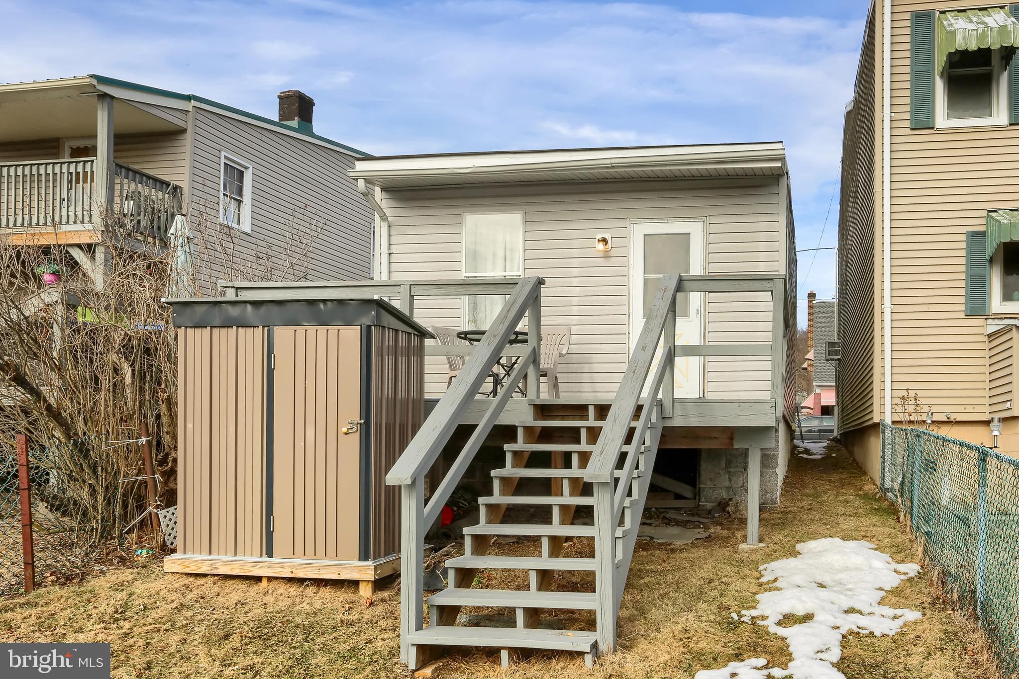 DIENERS HILL - Residential