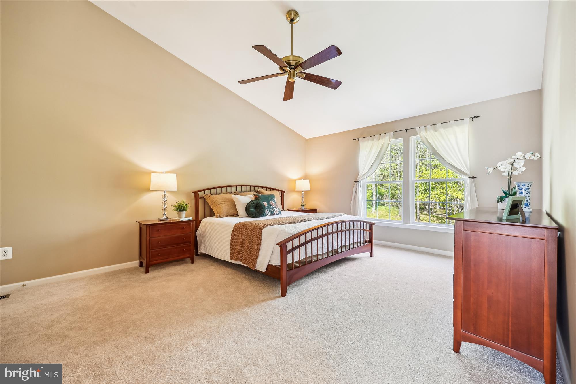 KINGS BRIDGE - Residential