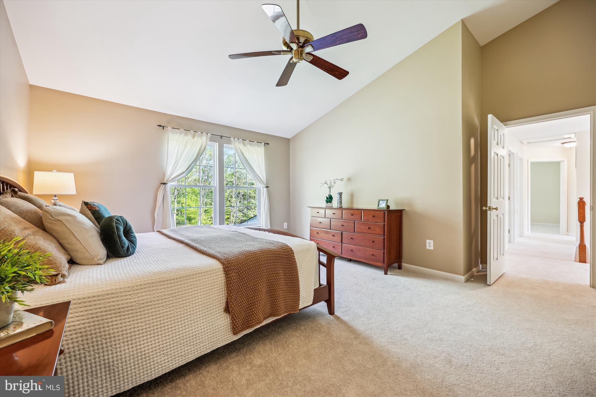 KINGS BRIDGE - Residential