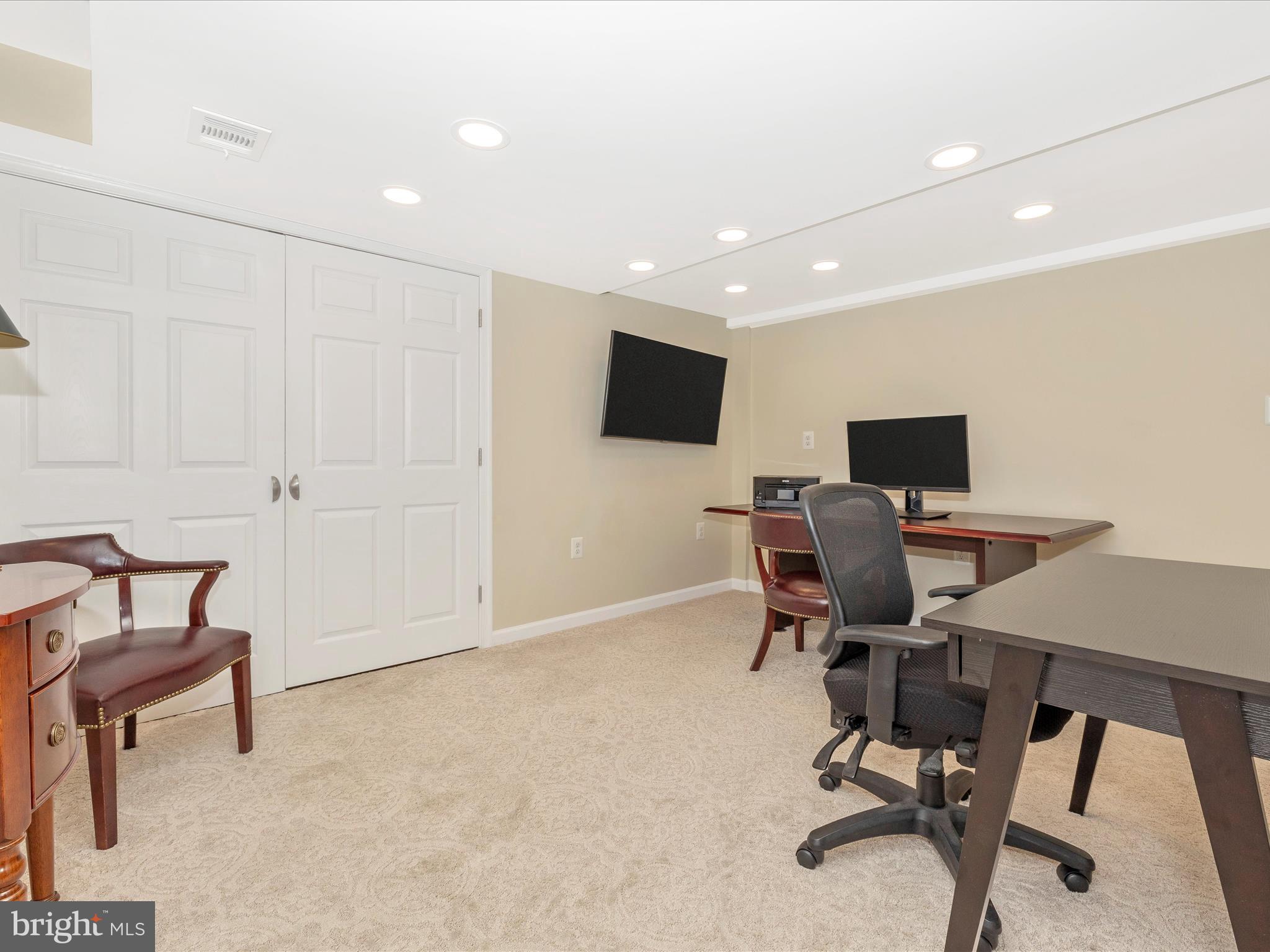 DOWNTOWN FREDERICK - Residential