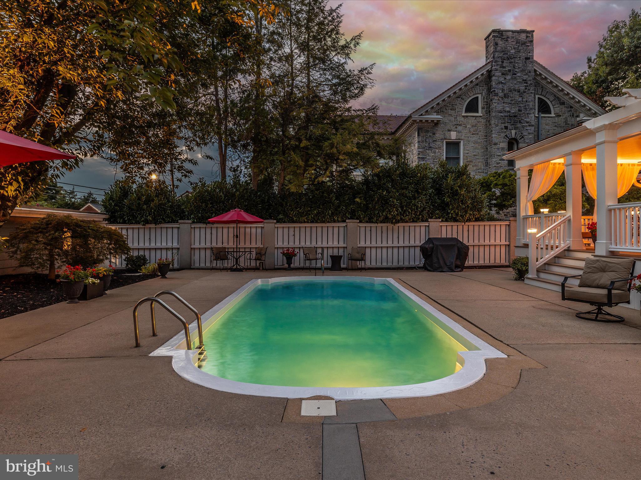 DOWNTOWN FREDERICK - Residential