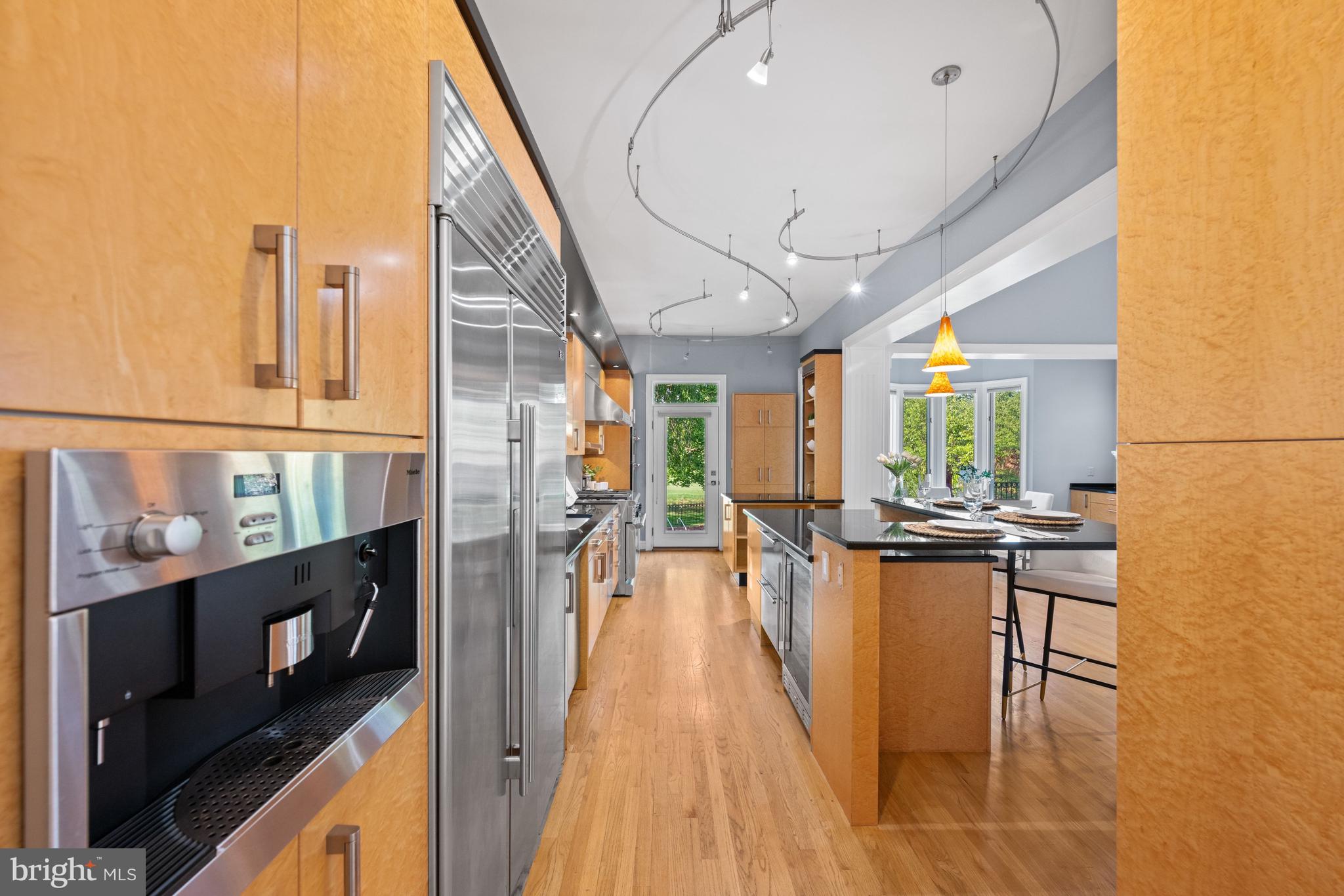 AVENEL - Residential