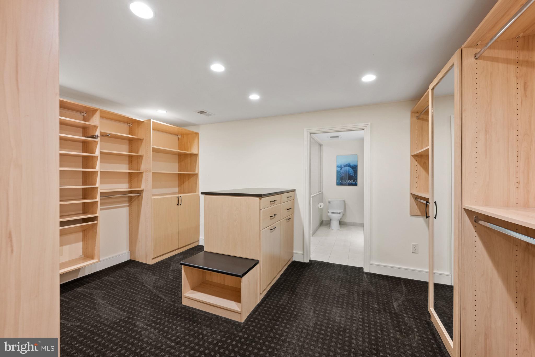 AVENEL - Residential