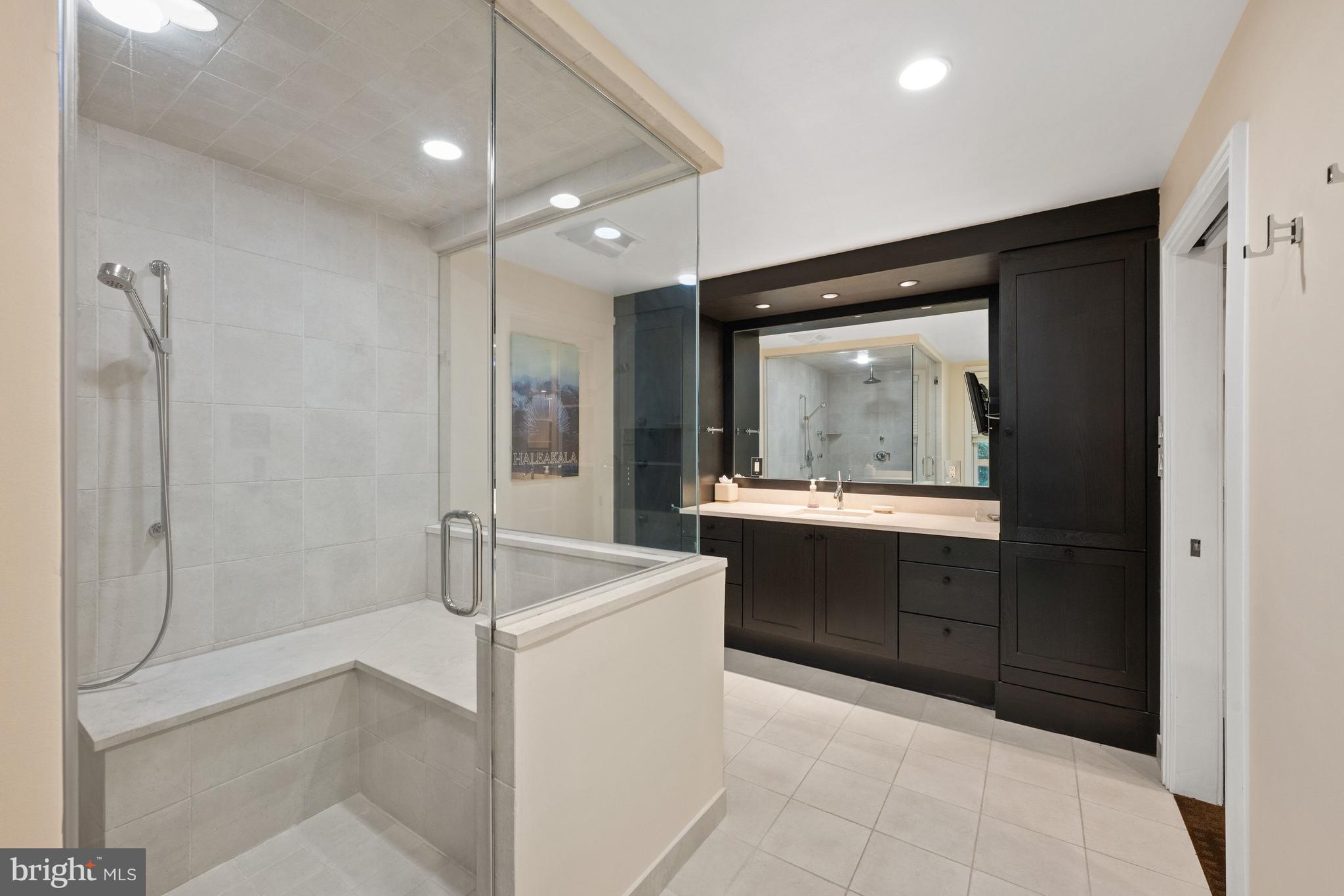 AVENEL - Residential