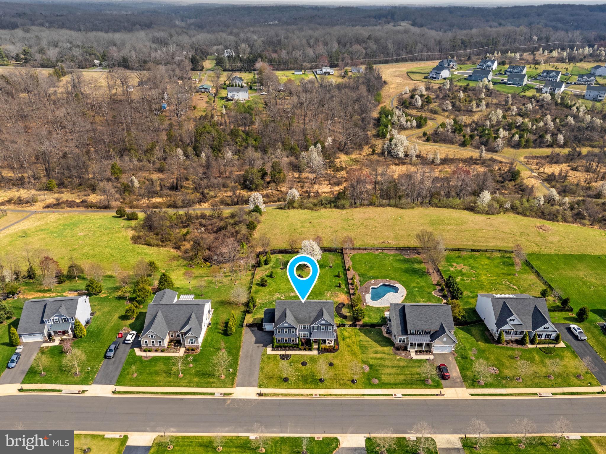 6387 BOB WHITE DRIVE