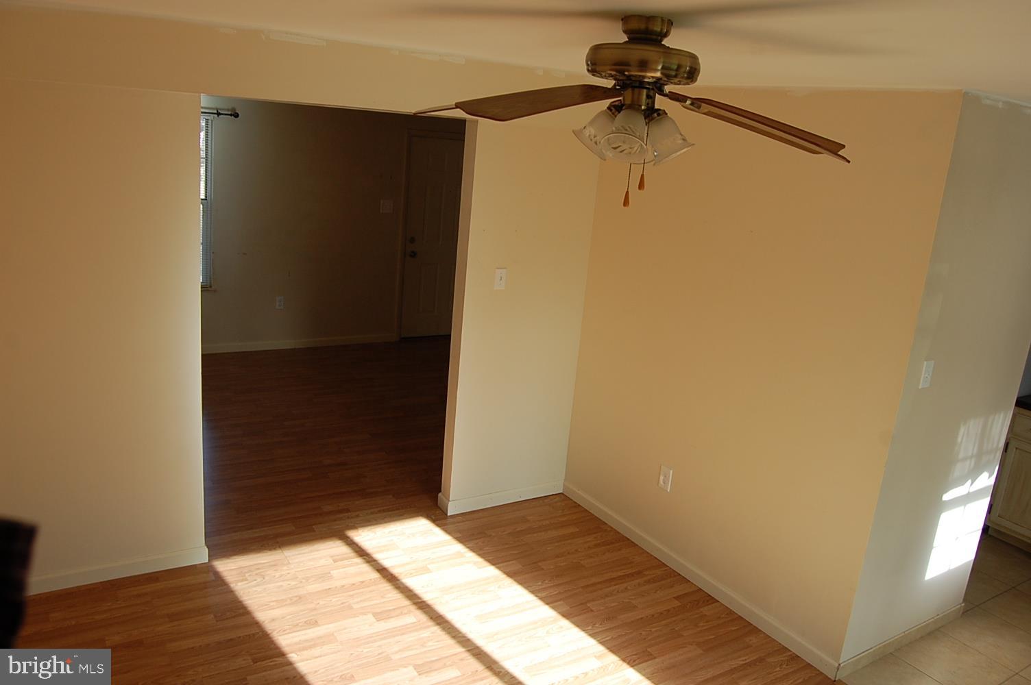 LEXINGTON WOODS - Residential