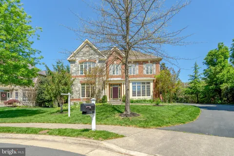 13796 Necklace Court, Chantilly, VA MLS: VAFX2235872