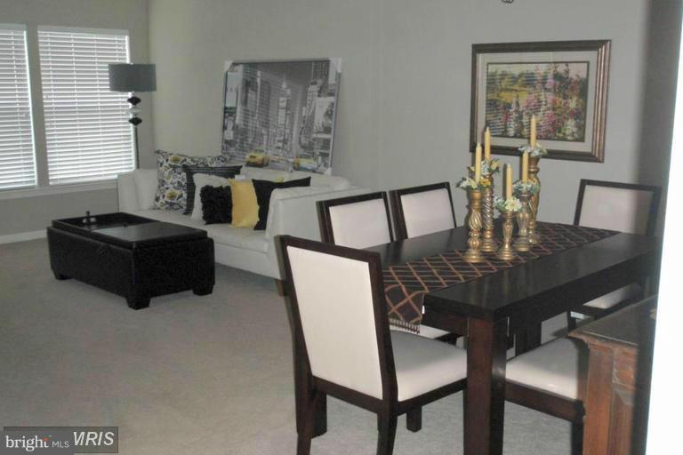 HOLLY WOODS - Residential Lease