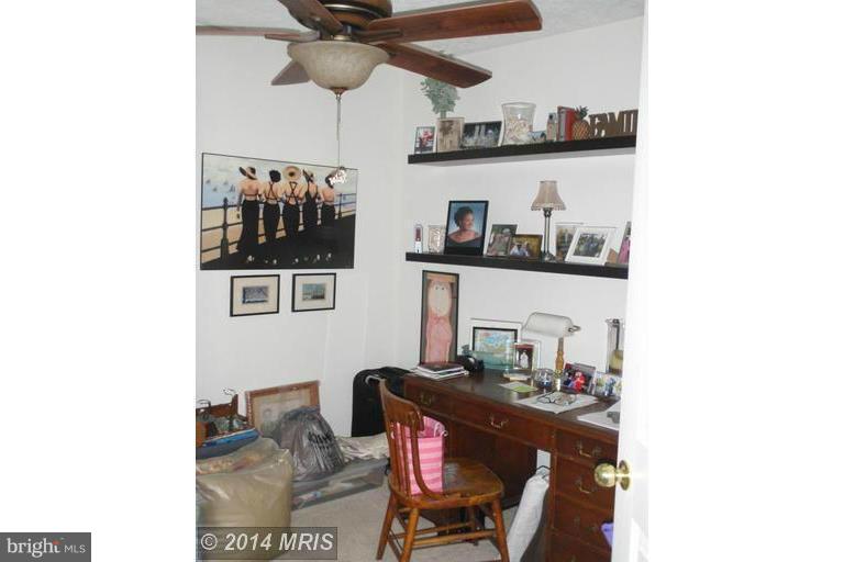 HOLLY WOODS - Residential Lease