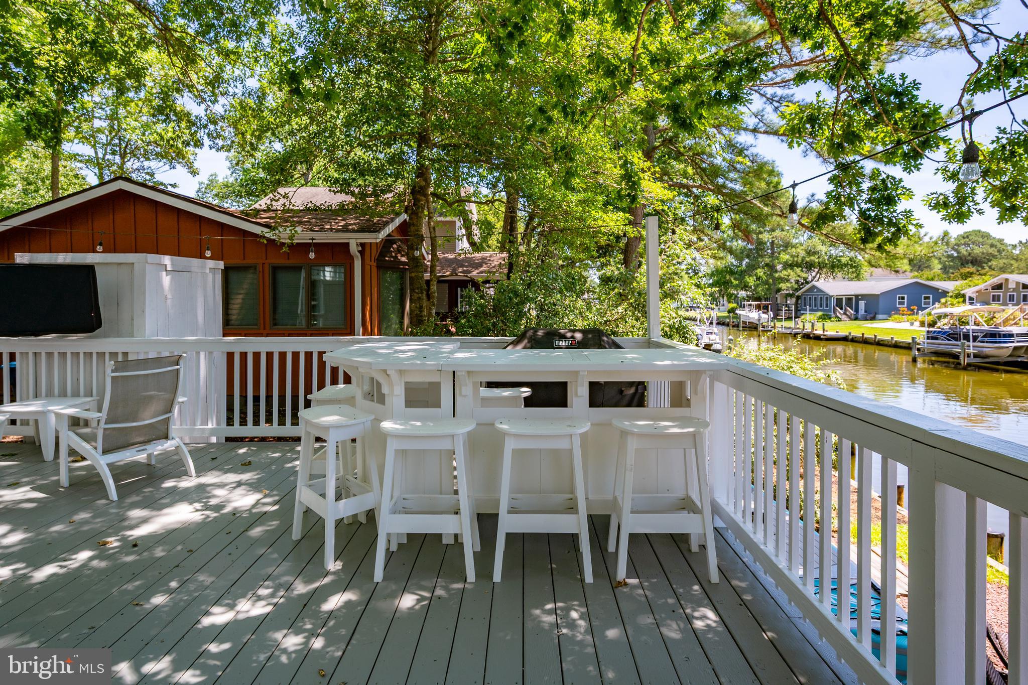 32 DRIFTWOOD LANE